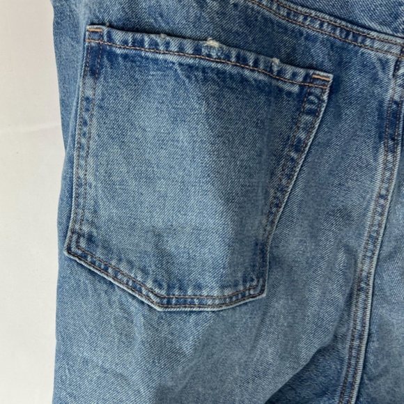 NWT: old navy High-Waisted Slouchy Straight Cut-Off Jean Shorts (22) - Picture 10 of 12